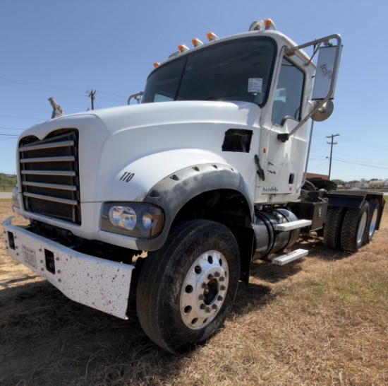 2012 MACK GRANITE GU713 DAYCAB TRUCK
