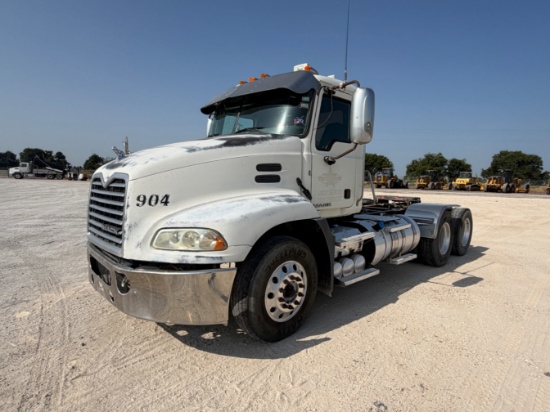 2015 Mack Cxu613 Day Cab