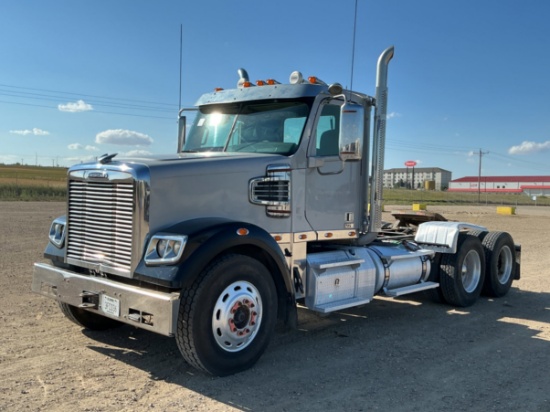 2015 FREIGHTLINER CORONADO 122 SD