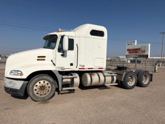 2012 Mack Pinnacle
