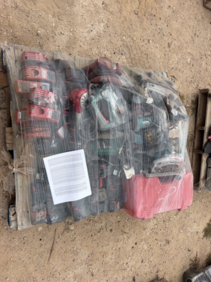 PALLET OF POWER TOOL BATTERIES.(PALLET #11)