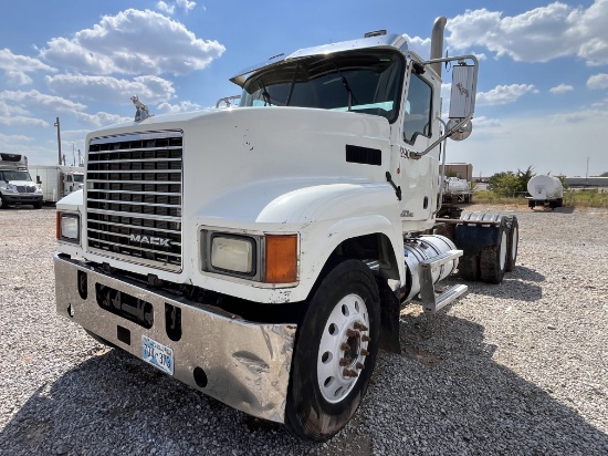 2013 Mack Chu613 Day Cab