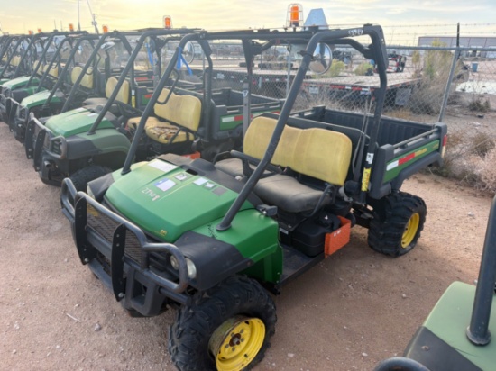 John Deere Gator
