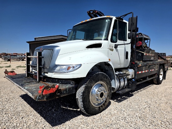 2016 INTERNATIONAL DURASTAR 4300 ROUSTABOUT TRUCK