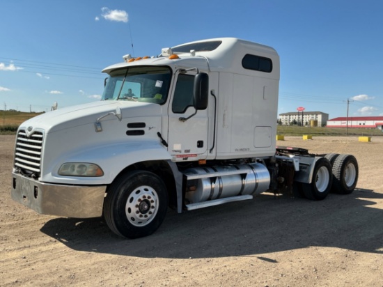 2004 Mack Vision