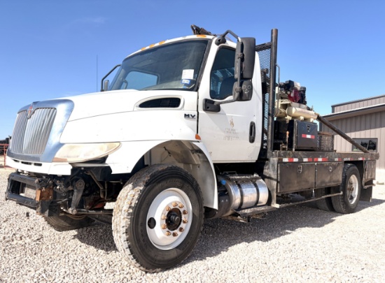2022 International Mv607 Roustabout Truck
