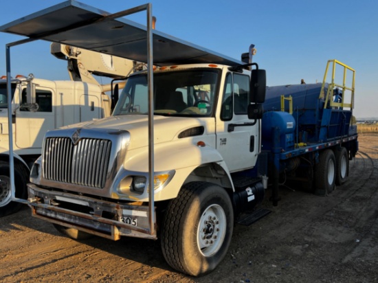 2006 INTERNATIONAL WORKSTAR 7400 SWAB RIG (INOPERABLE)