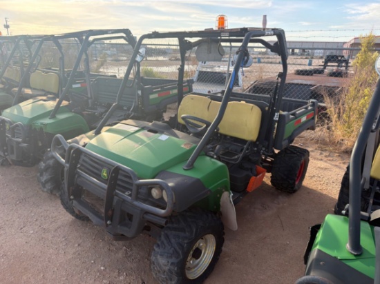 John Deere Gator