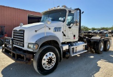 2012 MACK GU713 DAYCAB TRUCK (INOPERABLE).