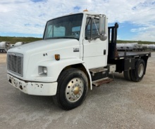 1999 FREIGHTLINER FL70 (INOPERABLE)