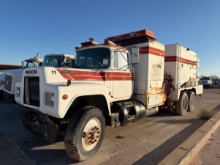 MACK HOT OILER(INOPERABLE)