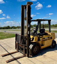CAT DP40K FORKLIFT