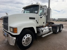 2004 MACK CH613