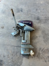 EVINRUDE 15 BOAT MOTOR