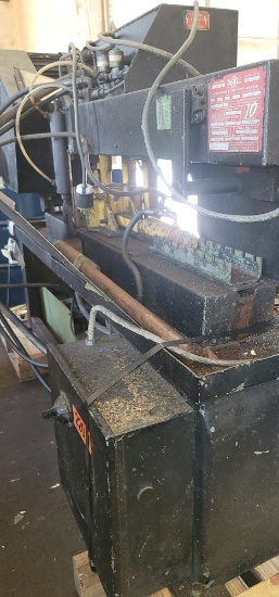 DoAll Model 912M Metal Cutting Bandsaw Machine