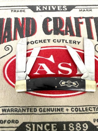 BULL AND BEAR OVERSIZED 4 BLADE KNIFE IN BOX