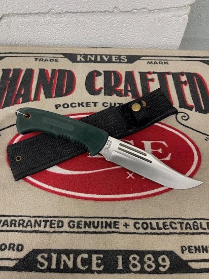 OLD TIMER FIXED BLADE IN NYLON SHEATH