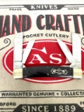 BULL AND BEAR OVERSIZED 4 BLADE KNIFE IN BOX
