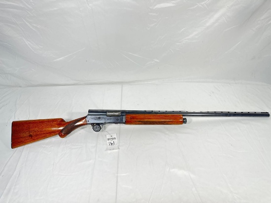Browning Light Twelve Belgium SN# L9836 12GA S/A Shotgun. Mfg Date 1954.