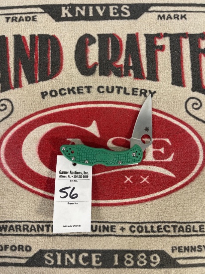 Spyder Co Delica 4 VG-10 Green Folding Knife...