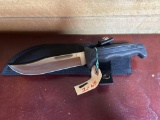 Buck 619 Fixed Blade Knife...