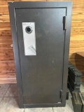 American Security Products Safe... *** BUYER IS RESPONSIBLE FOR PICKUP. IF PURCHASED ONLINE CALL OUR