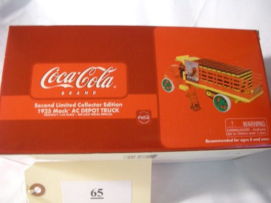 FIRST GEAR Coca-Cola Second Limited Collector Edition 1925 Mack AC Depot Truck 1:34 scale 19-3102