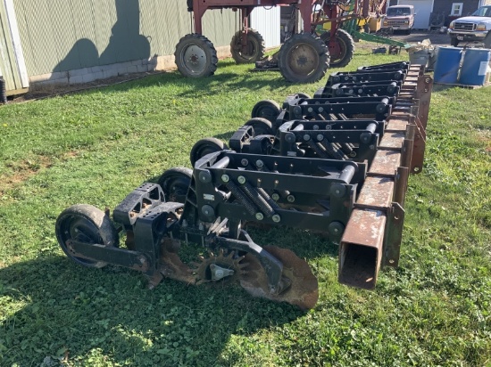 Lilliston Tool bar w/6 Row Dawn Strip till Units