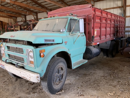 ’68 CHEVROLET C-60 366 4-barrel gas eng. truck w/ tandem axle (air tag), Knapheide 20’ bed w/ twin c