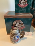 Collectors Club 1995 Budweiser CLYDESDALES AT THE BAUERHOF MEMBERSHIP STEIN