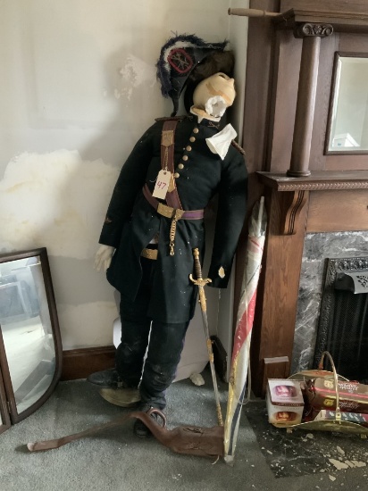 Mannequin w/ dress uniform includes sword (Fair con'd) (Civil War) (Belt buckle) (Sword - Cincinnati