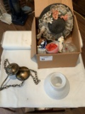 box lot: hat, vase, water bottles