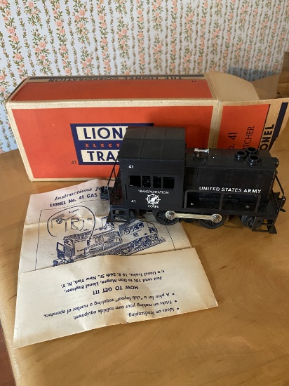 Lionel No 41 US Army Engine with box and Instruction manual