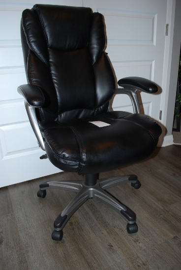 Deluxe Office Chair