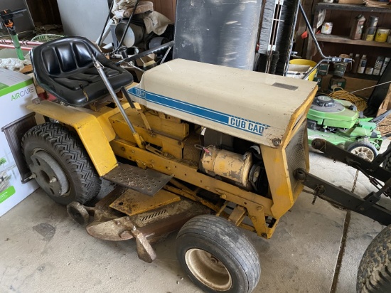 CUB CADET 104 w/42in. deck