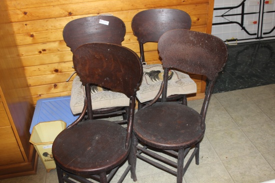Set of 4 Solid Oak Bottom Chairs