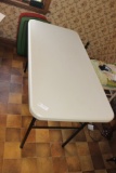 4' White Plastic Folding Table