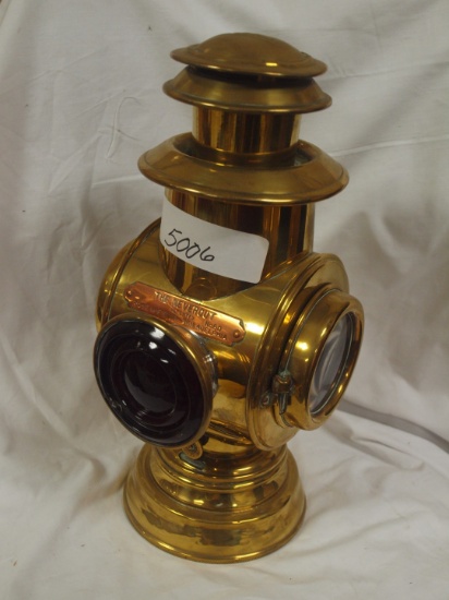 Neverout No. 60 Brass taillamp