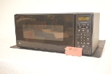 GE Spacemaker II Microwave