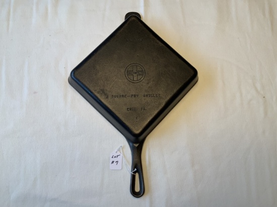 Skillet, Griswold, Square Fry, Erie, PA P/N 768- Sm Logo, smooth bottom