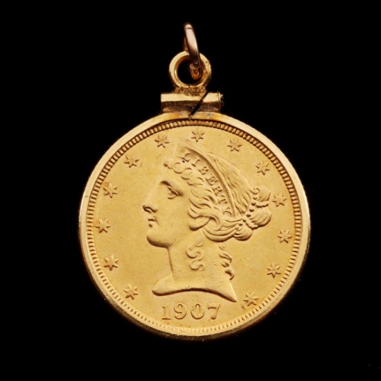 A 1907 LIBERTY HEAD $5 GOLD COIN