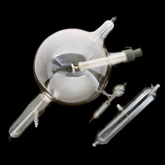 TWO VINTAGE CATHODE/X-RAY TUBES