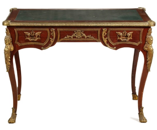 A REPRODUCTION FRENCH STYLE BRONZE MOUNTED DESK