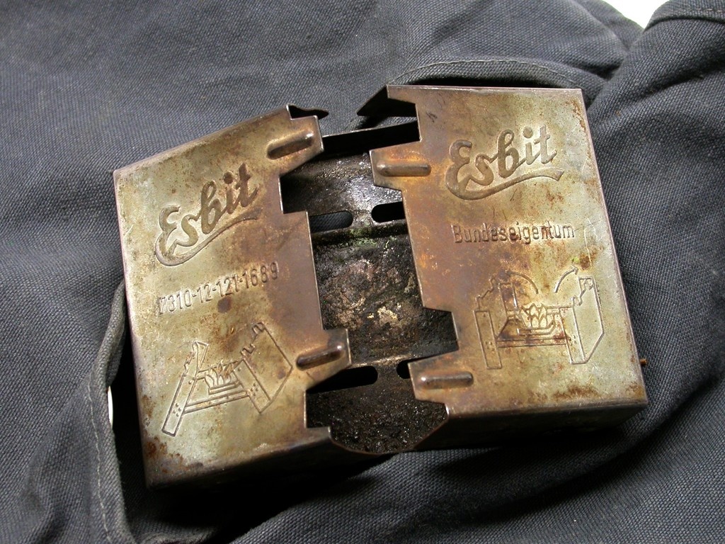 German Luftwaffe WWII Bread Bag & Contents (JOG) | Guns & Military  Artifacts Militaria WW1 & WW2 Memorabilia | Online Auctions | Proxibid