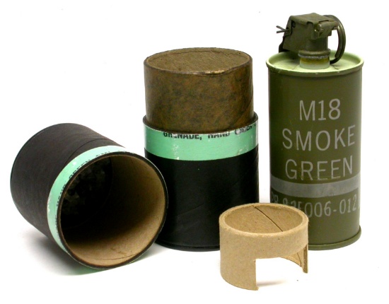 US Military WWII-Vietnam era M18 Green Smoke Grenade (A)