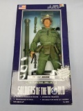 Soldiers of the World US Vietnam Era 101st Airborne PFC Bazooka Gunner 12 Inch Action Figure (MGN)