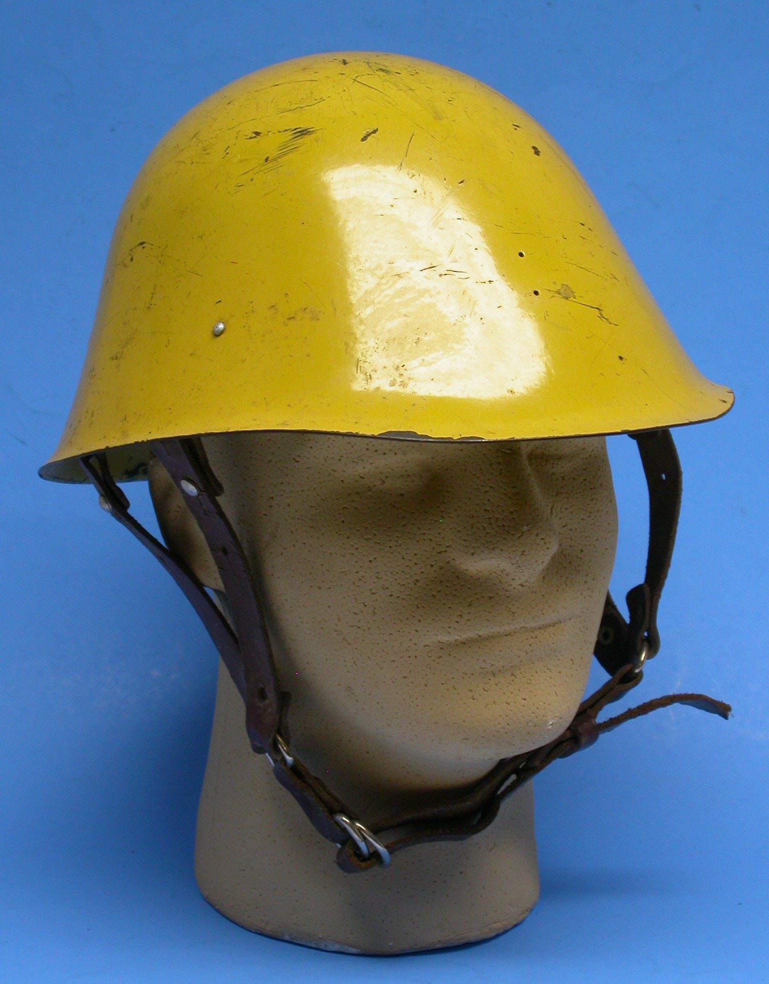 Romanian Military M39 Civil Defense Helmet (RS) | Proxibid