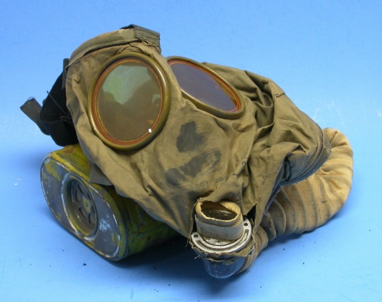 US Military World War 1 Issue Gas Mask (KID)