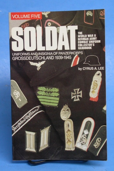 SOLDAT Uniforms & Insignia of the Panzerkorps 1939-1945 (A)