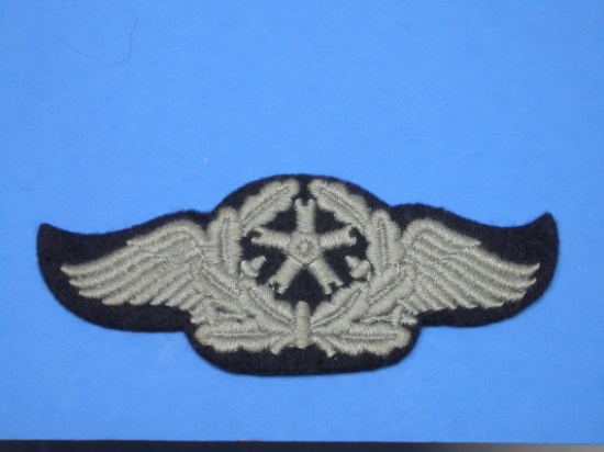 German Luftwaffe WWII Flight Technician Personnel Trade Badge Insignia